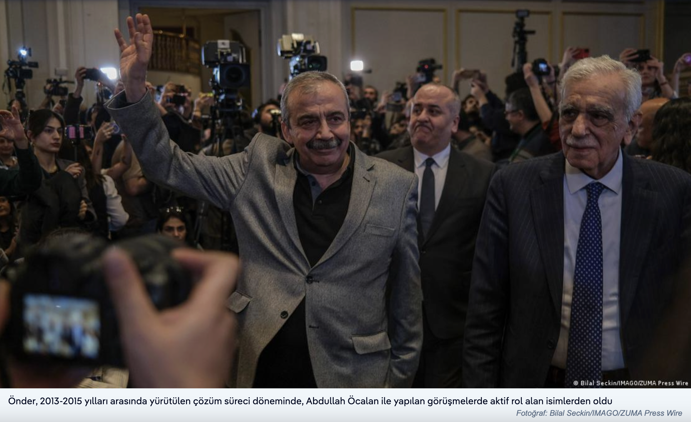 dw turkce  - mizahla direnen bir siyasetçi: sırrı süreyya önder