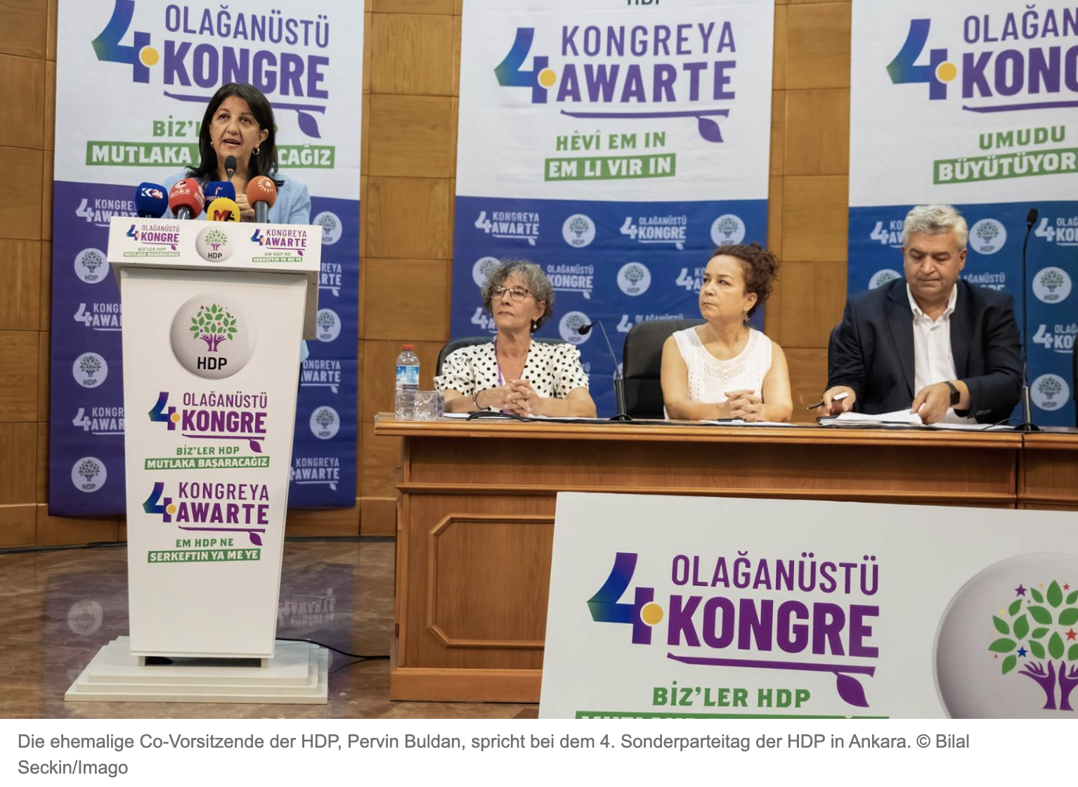 frankfurter rundschau - gemeinsam gegen erdogan: prokurdische hdp setzt arbeit unter dem dach der grünen linkspartei fort