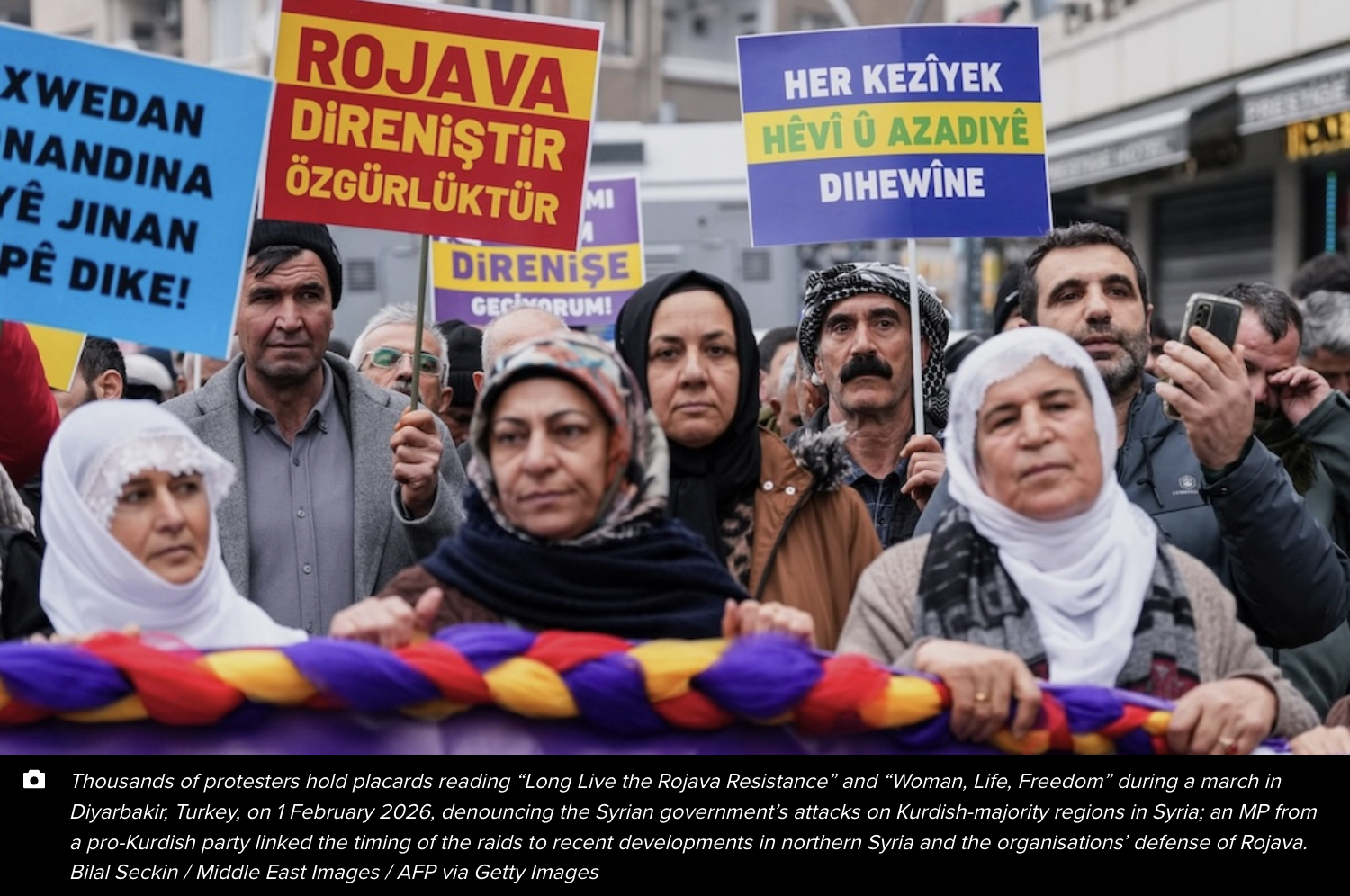 ifex - turkey: police detain 96 in raid on left-wing groups and media