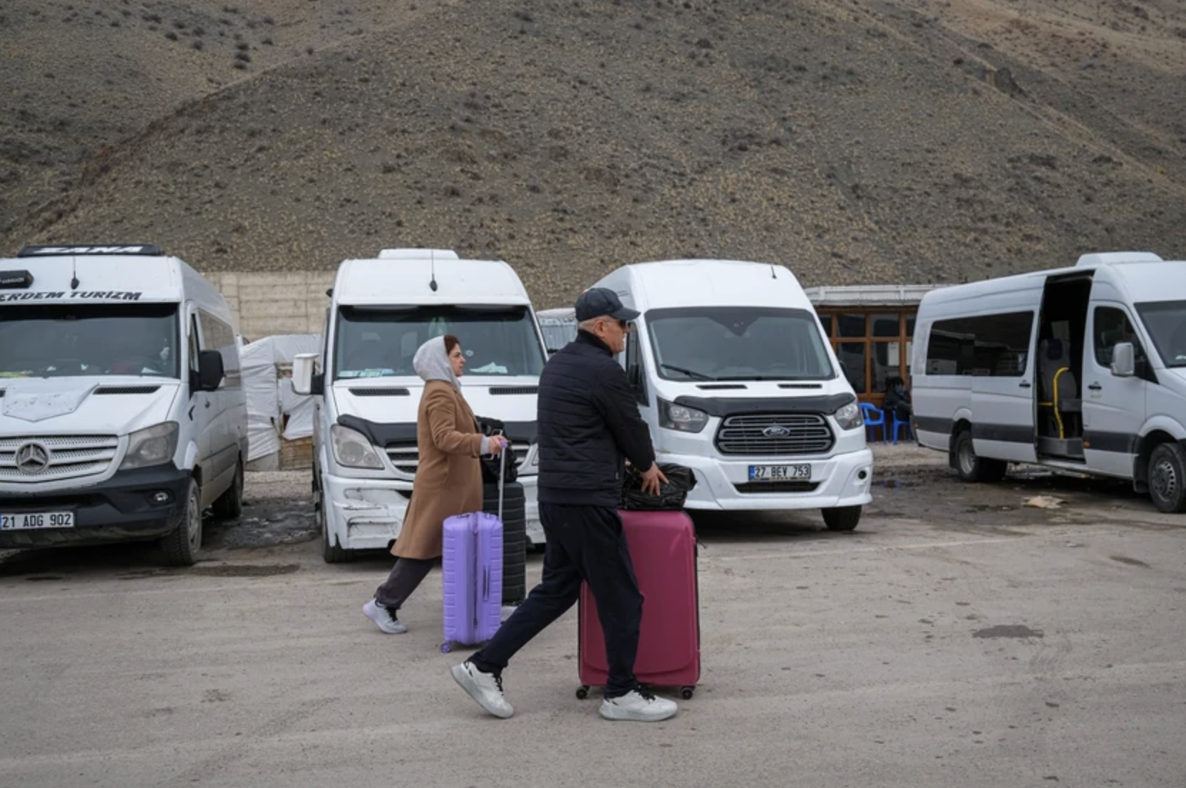 taz - mehr als 82 millionen menschen auf der flucht im heimatland